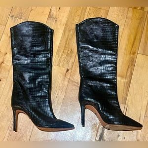Schutz Maryana Crocodile-Embossed Leather Boot black size 8.5- worn once